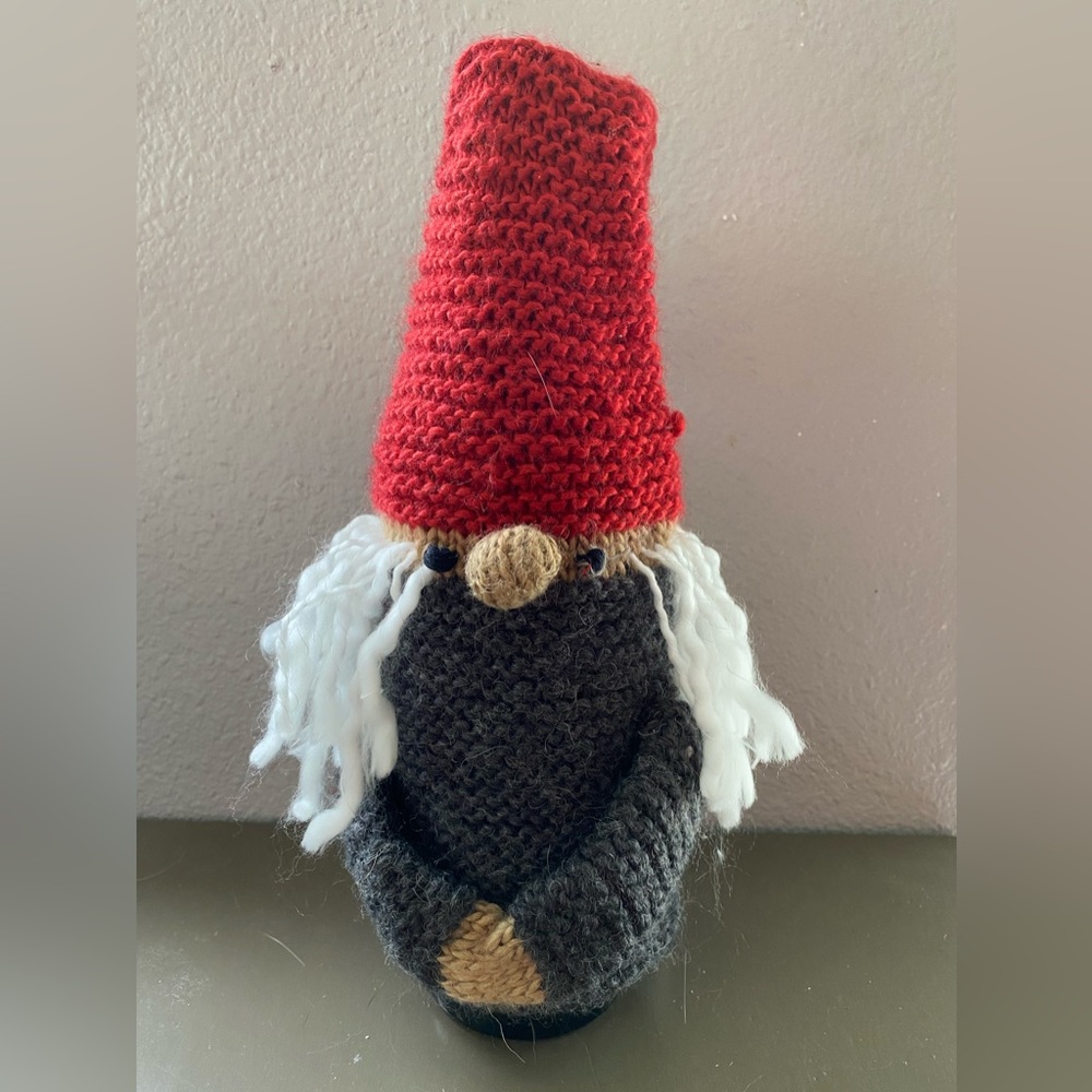 Wine bottle cover